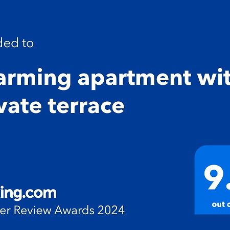 Charming Apartment With Private Terrace 布加勒斯特 外观 照片