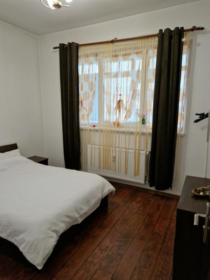 Charming Apartment With Private Terrace 布加勒斯特 外观 照片